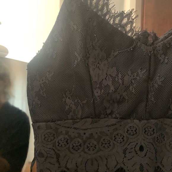 Socialite Black Lace Midi Dress - Picture 2 of 5